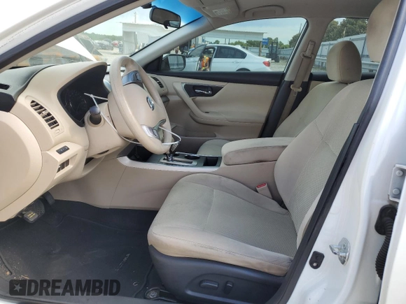 2015 Nissan Altima SV z VIN 1N4AL3AP7FC209967, wystawiony jako Copart lot #57808575 z przebiegiem 174 930 mil mil oraz Szkoda całkowita • Salvage title. Historia ofert i sprzedaży dostępna na DreamBid. Obrazek 7.