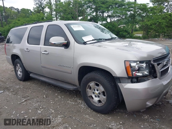 2007 Chevrolet Suburban LS with VIN 1GNFC16J97R179742, listed as a IAAI auction lot 42223885 with 182,718 mi miles and . Bid and sale history available at DreamBid. Image 1.