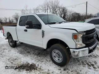2022 Ford F-250 XL with VIN 1FT7X2B62NEE91107, listed as a Copart auction lot 45096755 with 64,461 mi miles and Non Repairable. Bid and sale history available at DreamBid. Image 4.