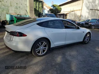 2013 Tesla Model S with VIN 5YJSA1AC8DFP10890, listed as a Copart auction lot 60735174 with 51,847 mi miles and Clean Title. Bid and sale history available at DreamBid. Image 3.