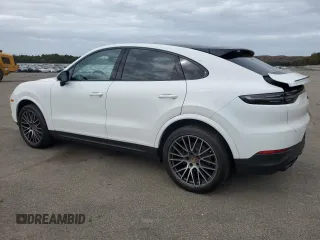 2023 Porsche Cayenne с VIN WP1BA2AY3PDA25501, выставлен на аукционе Copart как лот 73427414 с пробегом 45 442 миль миль и Списание • Salvage title. История ставок и продаж доступна на DreamBid. Изображение 2.