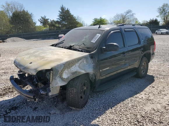 2008 GMC Yukon SLT 4SA z VIN 1GKFK13098R260463, wystawiony jako Copart lot #53386835 z przebiegiem Nie podano mil oraz Nie do naprawy • Non repairable. Historia ofert i sprzedaży dostępna na DreamBid. Obrazek 1.