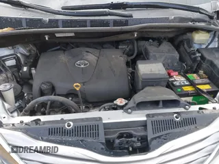 2017 Toyota Sienna XLE Auto Access Seat with VIN 5TDYZ3DC9HS850264, listed as a IAAI auction lot 41716519 with 95,454 mi miles and . Bid and sale history available at DreamBid. Image 10.