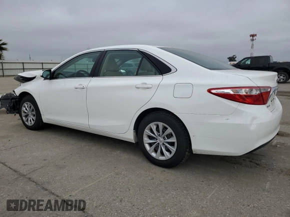 2015 Toyota Camry XLE with VIN 4T4BF1FK2FR474122, listed as a Copart auction lot 46443185 with 48,560 mi miles and Salvage Title. Bid and sale history available at carsss.com. Image 2.