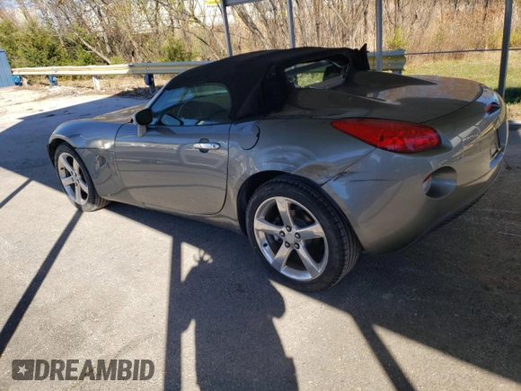 2006 Pontiac Solstice z VIN 1G2MB33BX6Y109591, wystawiony jako Copart lot #80684234 z przebiegiem 90 032 mil mil oraz Czysty tytuł • Clean title. Historia ofert i sprzedaży dostępna na DreamBid. Obrazek 2.