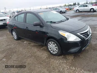 2015 Nissan Versa SV with VIN 3N1CN7AP1FL809508, listed as a IAAI auction lot 41979380 with 190,307 mi miles. Bid and sale history available at carsss.com. Image 1.