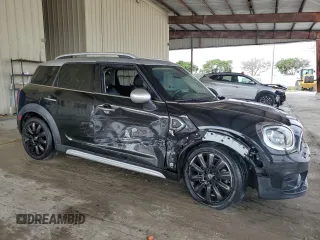 2018 MINI Countryman Cooper S with VIN WMZYT3C32J3E93605, listed as a Copart auction lot 75333004 with 64,132 mi miles and Salvage Title. Bid and sale history available at carsss.com. Image 4.