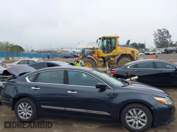 2016 Nissan Altima S with VIN 1N4AL3APXGN360615, listed as a IAAI auction lot 41866447 with 141,060 mi miles and . Bid and sale history available at DreamBid. Image 14.