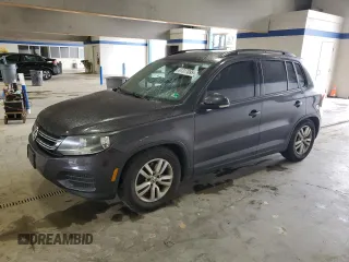 2016 Volkswagen Tiguan S z VIN WVGBV7AXXGW545785, wystawiony jako Copart lot #61327095 z przebiegiem 142 084 mil mil oraz Czysty tytuł • Clean title. Historia ofert i sprzedaży dostępna na DreamBid. Obrazek 1.