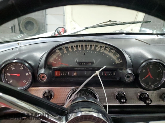 1956 Ford Thunderbird с VIN P6FH207435, выставлен на аукционе Copart как лот 46185885 с пробегом 15 314 миль миль и Чистый • Clean title. История ставок и продаж доступна на DreamBid. Изображение 9.