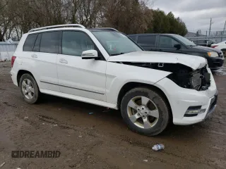 2015 Mercedes-Benz GLK 250 with VIN WDCGG0EB2FG403038, listed as a Copart auction lot 46759794 with 140,813 mi miles and . Bid and sale history available at DreamBid. Image 4.
