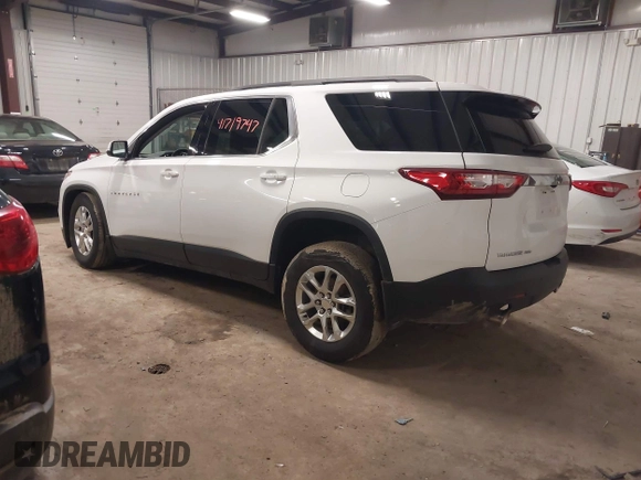 2021 Chevrolet Traverse LT Cloth with VIN 1GNEVGKW8MJ189876, listed as a IAAI auction lot 41719747 with 60,916 mi miles. Bid and sale history available at carsss.com. Image 3.