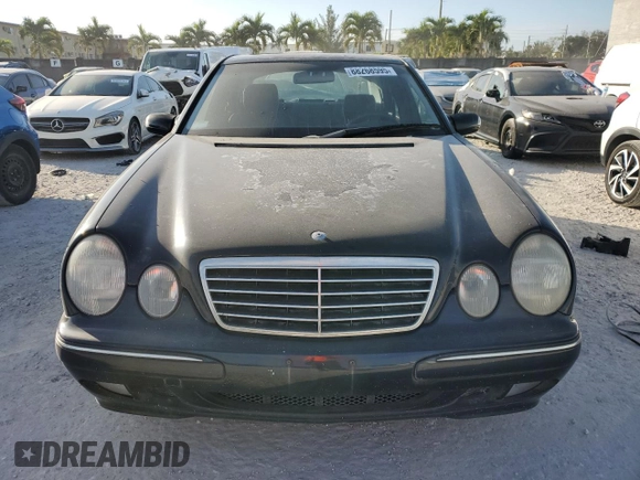2002 Mercedes-Benz E-Class with VIN WDBJF82J42X064476, listed as a Copart auction lot 88268595 with 75,498 mi miles and Clean Title. Bid and sale history available at carsss.com. Image 5.