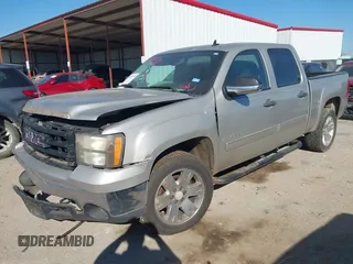 2008 GMC Sierra 1500 SLE1 z VIN 3GTEC13JX8G260212, wystawiony jako IAAI lot #41641592 z przebiegiem 186 365 mil mil oraz . Historia ofert i sprzedaży dostępna na DreamBid. Obrazek 2.