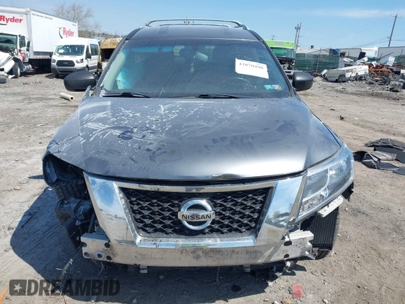 2016 Nissan Pathfinder Platinum with VIN 5N1AR2MM0GC645674, listed as a IAAI auction lot 42070490 with Not Provided miles. Bid and sale history available at carsss.com. Image 11.