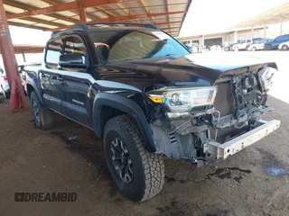 2017 Toyota Tacoma SR5 z VIN 3TMCZ5AN0HM110825, wystawiony jako IAAI lot #42297408 z przebiegiem 126 769 mil mil oraz . Historia ofert i sprzedaży dostępna na DreamBid. Obrazek 1.