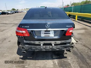 2011 Mercedes-Benz E 350 Luxury с VIN WDDHF8HB9BA476126, выставлен на аукционе Copart как лот 59591135 с пробегом 113 368 миль миль и Списание • Salvage title. История ставок и продаж доступна на DreamBid. Изображение 6.