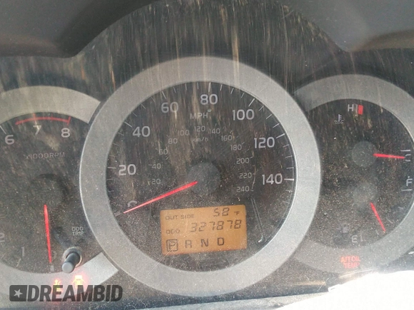 2007 Toyota RAV4 with VIN JTMBK33V676020269, listed as a IAAI auction lot 42121522 with 327,878 mi miles. Bid and sale history available at carsss.com. Image 7.