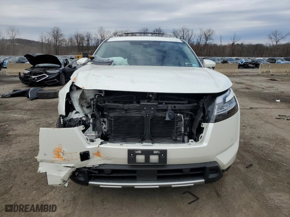2024 Nissan Pathfinder SL with VIN 5N1DR3CD0RC273762, listed as a Copart auction lot 50922535 with 12,805 mi miles and Salvage Title. Bid and sale history available at carsss.com. Image 5.