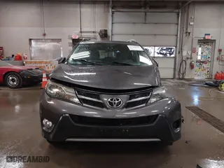 2014 Toyota RAV4 XLE with VIN 2T3RFREV0EW185541, listed as a IAAI auction lot 41708031 with 96,157 mi miles. Bid and sale history available at carsss.com. Image 12.