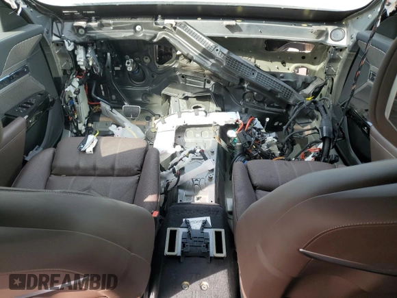 2024 BMW i7 eDrive50 z VIN WBY43EJ06RCP00894, wystawiony jako Copart lot #78689954 z przebiegiem Nie podano mil oraz Szkoda całkowita • Salvage title. Historia ofert i sprzedaży dostępna na DreamBid. Obrazek 8.