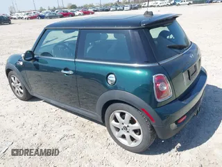 2010 MINI Hardtop S with VIN WMWMF7C59ATZ72404, listed as a IAAI auction lot 42070994 with 120,502 mi miles and . Bid and sale history available at DreamBid. Image 3.