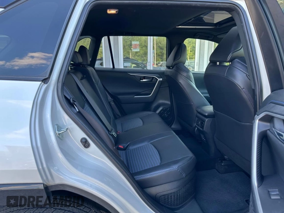 2019 Toyota RAV4 Hybrid XSE with VIN JTMEWRFV5KJ004893, listed as a Copart auction lot 65469735 with 168,511 mi miles and Clean title. Bid and sale history available at DreamBid. Image 6.