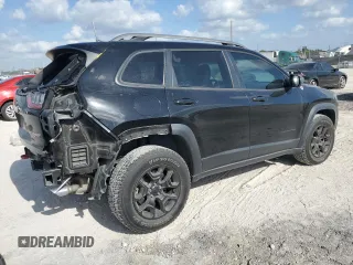 2019 Jeep Cherokee Trailhawk с VIN 1C4PJMBXXKD342371, выставлен на аукционе Copart как лот 55144715 с пробегом 78 433 миль миль и Списание • Salvage title. История ставок и продаж доступна на DreamBid. Изображение 3.