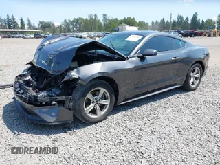 2020 Ford Mustang EcoBoost z VIN 1FA6P8TH9L5167587, wystawiony jako IAAI lot #42407141 z przebiegiem 38 757 mil mil oraz . Historia ofert i sprzedaży dostępna na DreamBid. Obrazek 18.