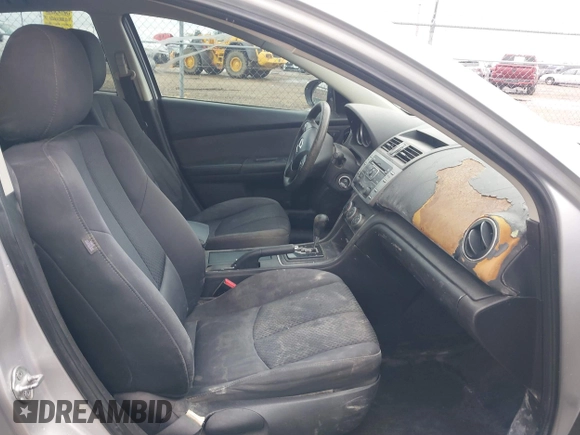 2013 Mazda 6 i Sport with VIN 1YVHZ8BH8D5M03074, listed as a IAAI auction lot 41312317 with 165,273 mi miles. Bid and sale history available at carsss.com. Image 5.