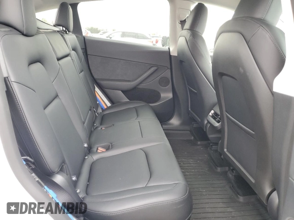 2025 Tesla Model Y Long Range with VIN 7SAYGDED5SF241318, listed as a Copart auction lot 51614245 with 3,682 mi miles and Salvage Title. Bid and sale history available at DreamBid. Image 10.