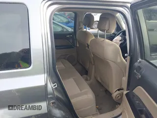 2011 Jeep Patriot Sport with VIN 1J4NF1GB9BD202472, listed as a IAAI auction lot 41923467 with 139,727 mi miles. Bid and sale history available at carsss.com. Image 8.