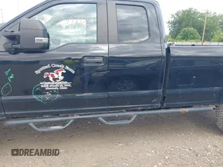 2019 Ford F-250 XL with VIN 1FT7X2B62KEC76242, listed as a IAAI auction lot 42550765 with 49,847 mi miles and . Bid and sale history available at DreamBid. Image 15.