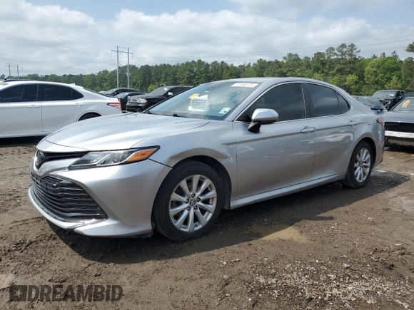 2019 Toyota Camry LE with VIN 4T1B11HK2KU796209, listed as a Copart auction lot 51164175 with 140,224 mi miles and Salvage Title. Bid and sale history available at carsss.com. Image 1.