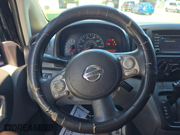 2015 Nissan NV200 SV z VIN 3N6CM0KN6FK711906, wystawiony jako IAAI lot #42514824 z przebiegiem 136 449 mil mil oraz . Historia ofert i sprzedaży dostępna na DreamBid. Obrazek 17.