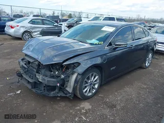 2017 Ford Fusion Energi SE with VIN 3FA6P0PU0HR161156, listed as a IAAI auction lot 41908926 with 81,342 mi miles. Bid and sale history available at carsss.com. Image 18.