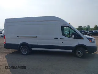2018 Ford Transit z VIN 1FTBF4XV4JKB33236, wystawiony jako IAAI lot #42217712 z przebiegiem 120 826 mil mil oraz . Historia ofert i sprzedaży dostępna na DreamBid. Obrazek 12.