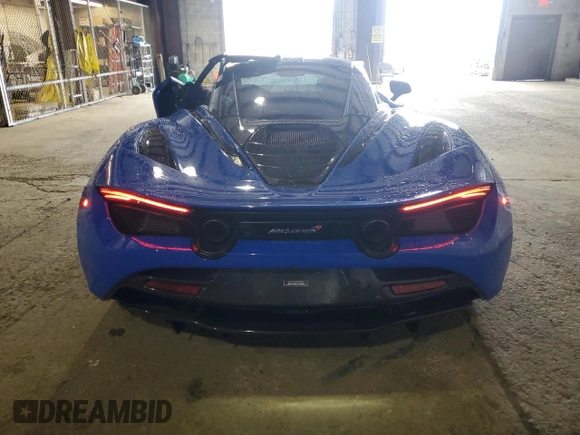 2018 McLaren 720S z VIN SBM14DCA1JW000261, wystawiony jako Copart lot #53197894 z przebiegiem 16 674 mil mil oraz . Historia ofert i sprzedaży dostępna na DreamBid. Obrazek 6.