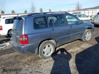 2004 Toyota Highlander with VIN JTEEP21A740062131, listed as a IAAI auction lot 41690692 with 224,877 mi miles. Bid and sale history available at carsss.com. Image 4.