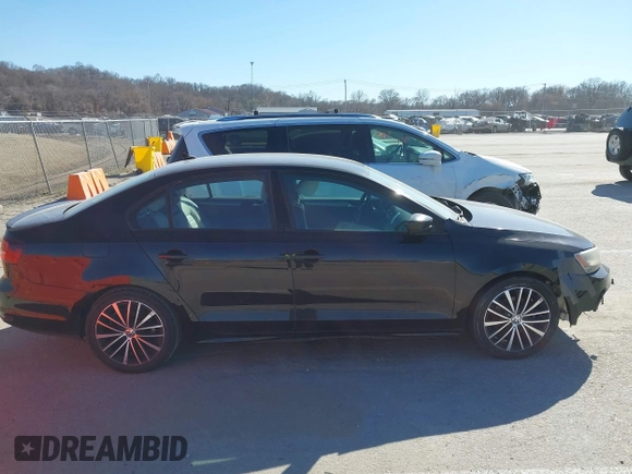 2016 Volkswagen Jetta Sport z VIN 3VWD17AJ6GM406626, wystawiony jako IAAI lot #41707816 z przebiegiem 170 512 mil mil oraz . Historia ofert i sprzedaży dostępna na DreamBid. Obrazek 12.