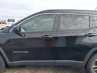 2019 Jeep Compass Latitude с VIN 3C4NJCBB2KT676877, выставлен на аукционе IAAI как лот 40476887 с пробегом Не указан миль и . История ставок и продаж доступна на DreamBid. Изображение 14.