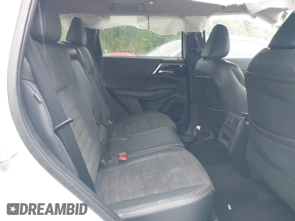 2022 Mitsubishi Outlander SE z VIN JA4J3UA86NZ013601, wystawiony jako IAAI lot #42009537 z przebiegiem 56 293 mil mil oraz . Historia ofert i sprzedaży dostępna na DreamBid. Obrazek 8.