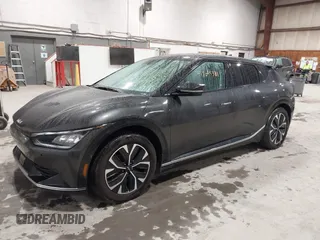 2022 Kia EV6 Wind with VIN KNDC3DLC3N5062116, listed as a IAAI auction lot 41975381 with 30,482 mi miles. Bid and sale history available at carsss.com. Image 2.