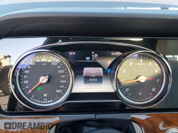 2019 Mercedes-Benz E 450 with VIN WDDZF6JB0KA515463, listed as a Copart auction lot 46829745 with 32,356 mi miles and Salvage Title. Bid and sale history available at DreamBid. Image 9.