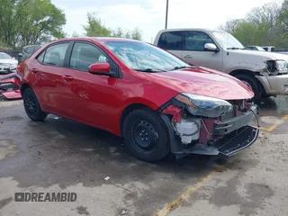 2018 Toyota Corolla L z VIN 2T1BURHE2JC116597, wystawiony jako IAAI lot #42033903 z przebiegiem 188 773 mil mil oraz . Historia ofert i sprzedaży dostępna na DreamBid. Obrazek 1.
