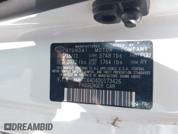 2013 Hyundai Veloster RE:MIX with VIN KMHTC6AD4DU173426, listed as a IAAI auction lot 42551270 with 91,560 mi miles and . Bid and sale history available at DreamBid. Image 9.