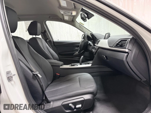 2018 BMW 3 Series 320i xDrive with VIN WBA8E5G50JNV01796, listed as a Copart auction lot 54241045 with 70,372 mi miles and Clean Title. Bid and sale history available at carsss.com. Image 5.