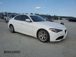 2018 Alfa Romeo Giulia Ti Sport with VIN ZARFAECN4J7579892, listed as a Copart auction lot 61759515 with 116,228 mi miles and Clean title. Bid and sale history available at DreamBid. Image 4.