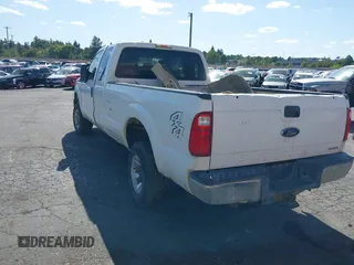 2014 Ford F-250 XL with VIN 1FT7X2B60EEB08149, listed as a IAAI auction lot 37607954 with Not provided miles and . Bid and sale history available at DreamBid. Image 3.