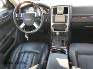 2009 Chrysler 300 with VIN 2C3KA63TX9H629406, listed as a Copart auction lot 43112544 with 47,783 mi miles and Non Repairable. Bid and sale history available at carsss.com. Image 8.